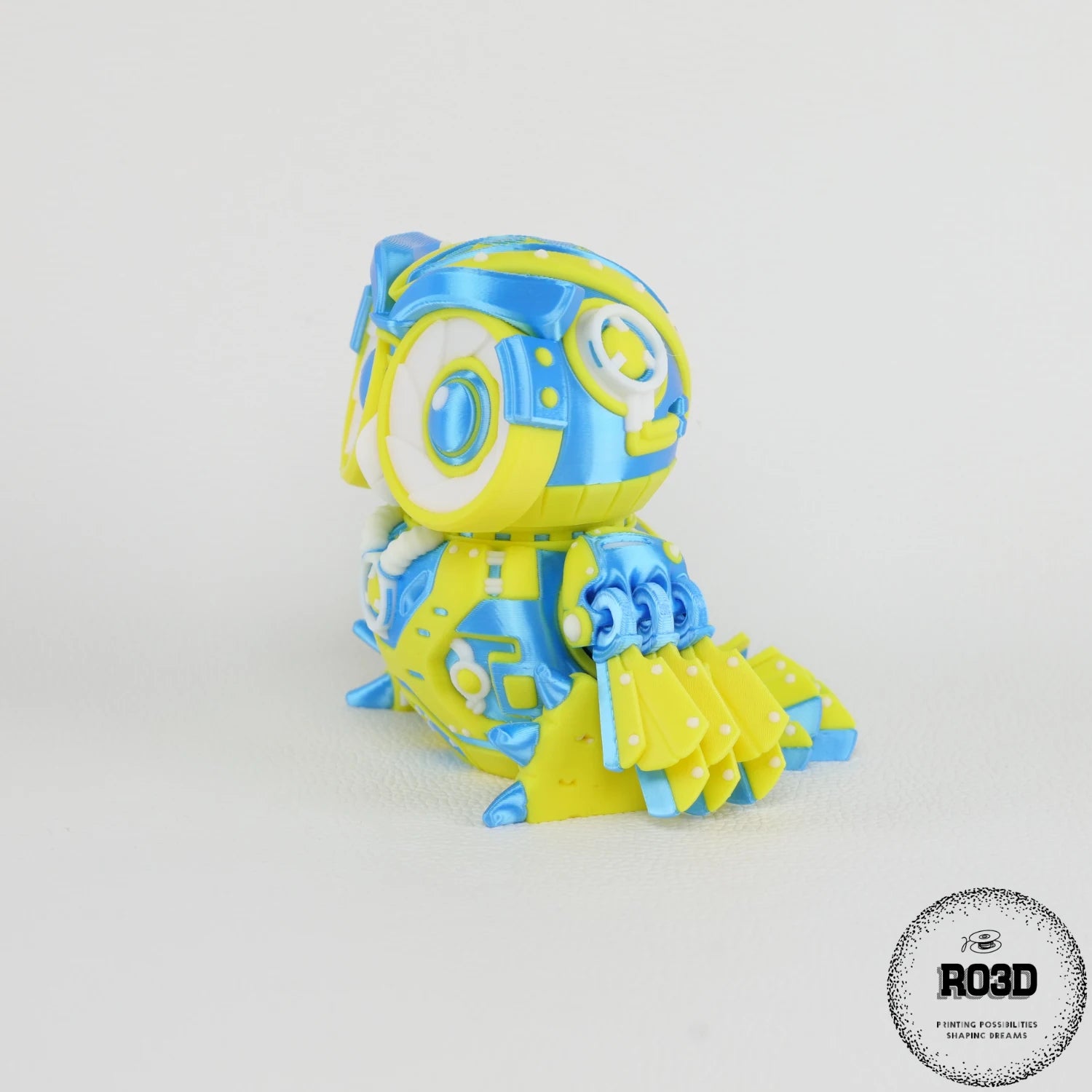 Cyber Owl - Bufniță 3D Print Articulată, vedere completă cu posabilitate flexi și elemente cyber