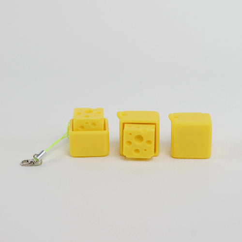 Breloc Cheesy Clicker - detaliu mecanism click satisfăcător