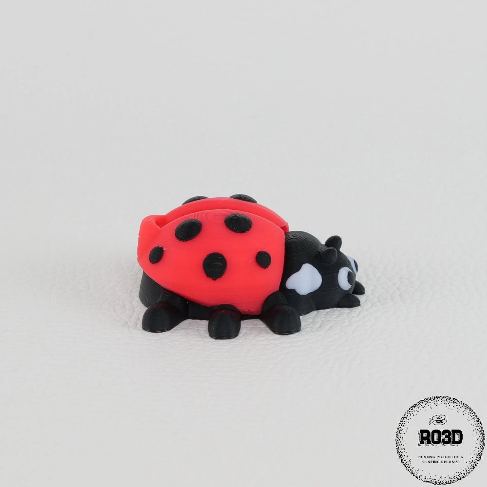 Articulated Ladybug buburuză articulată 3D - detaliu pete negre