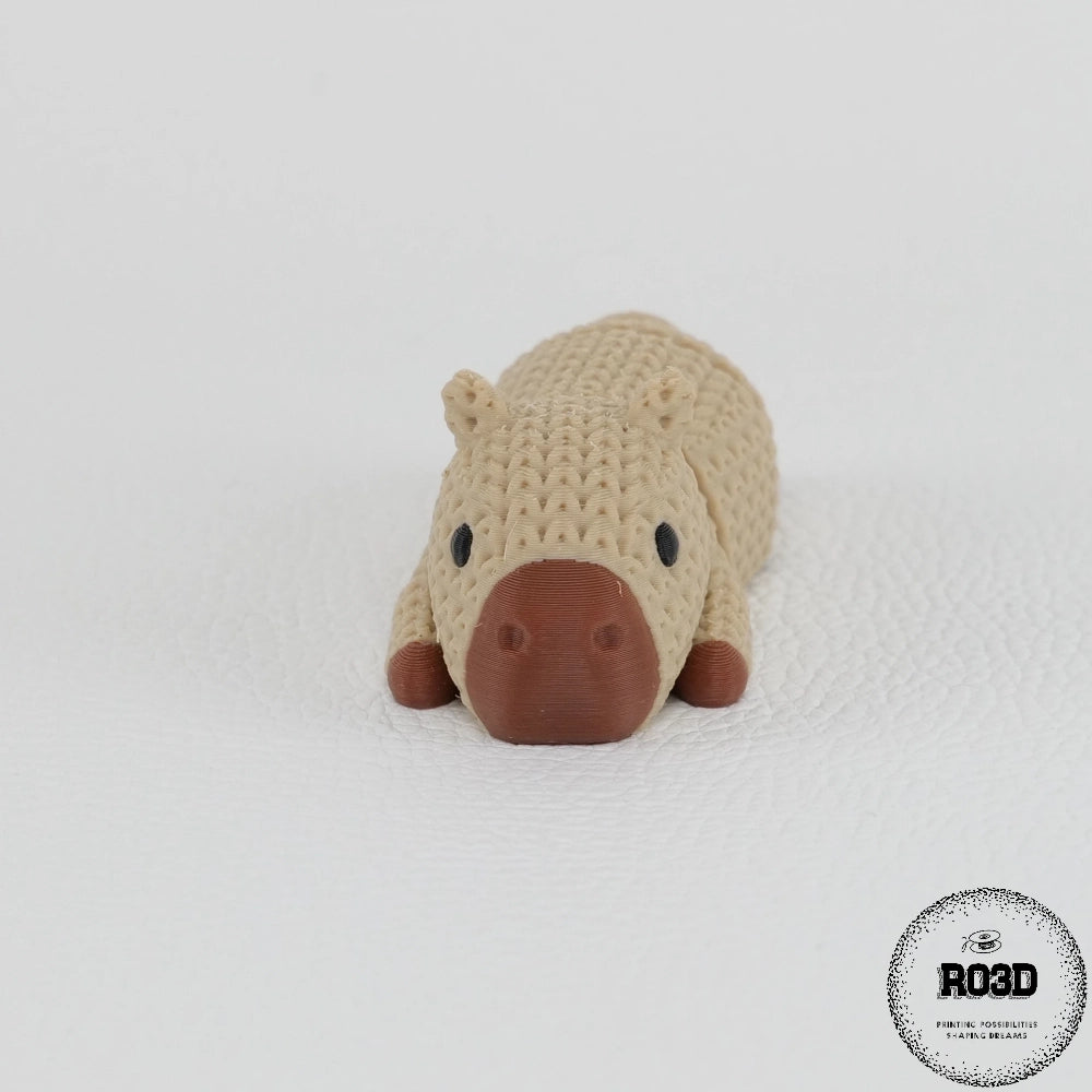 Breloc Knitted Capybara - vedere fata textură cozy