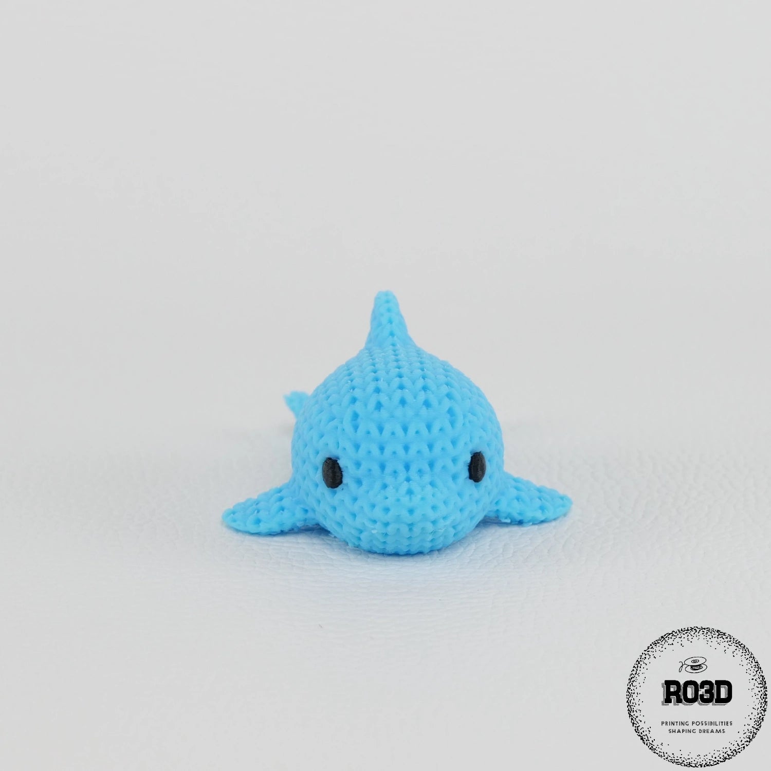 Knitted Dolphin - detalii expresie prietenoasă și design adorabil
