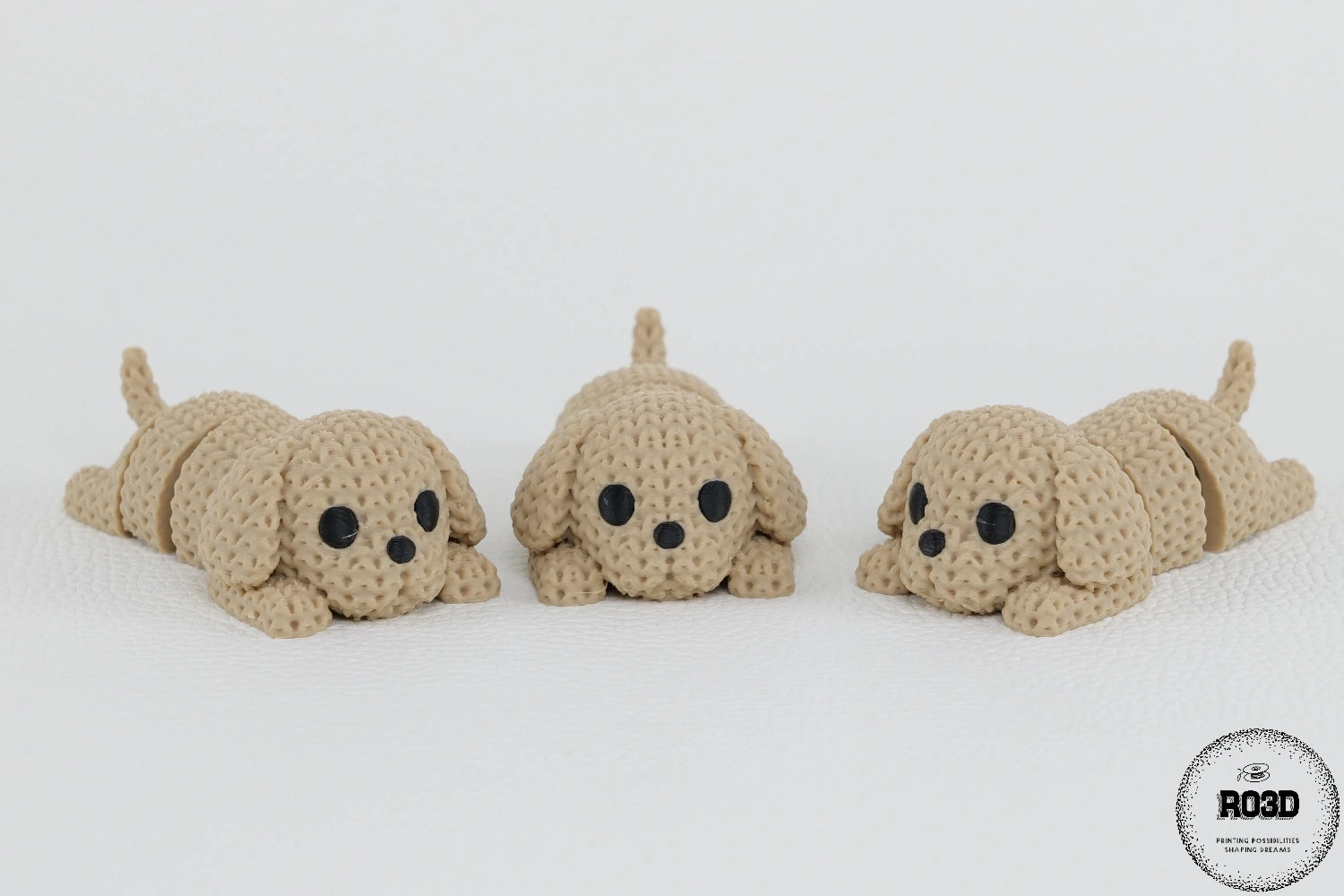 Câine croșetat printat 3D - detalii expresie prietenoasă și calitate premium