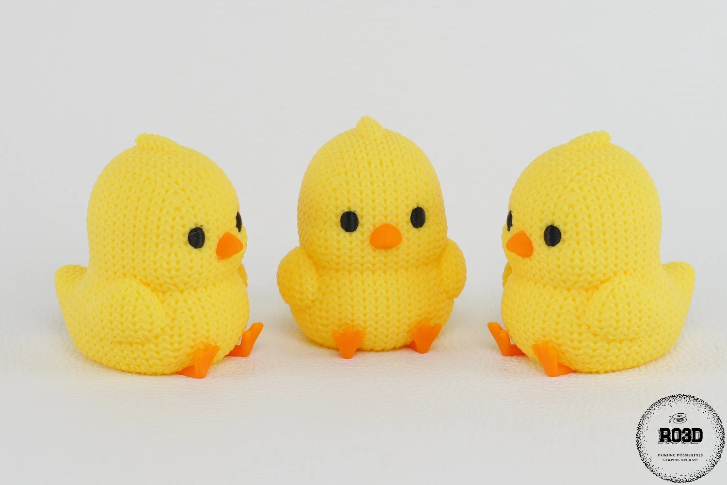 Figurină pui knitted - cadou perfect pentru Paște și iubitorii de animale