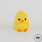 Knitted Chick - figurină pui croșetat vedere laterală design primăvară