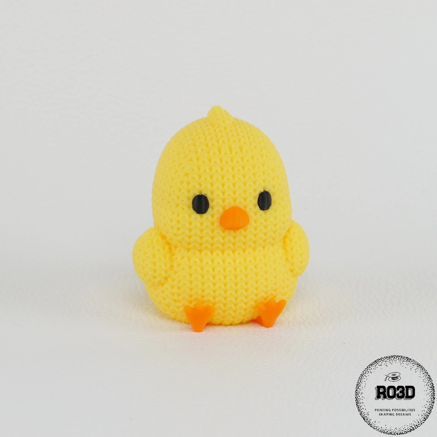 Knitted Chick - figurină pui croșetat vedere laterală design primăvară