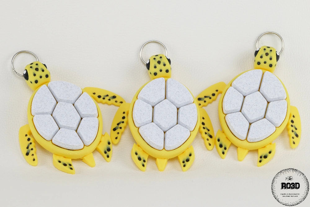 Sea Turtle fidget - detaliu aripioare și corp sculptate realist. Banana