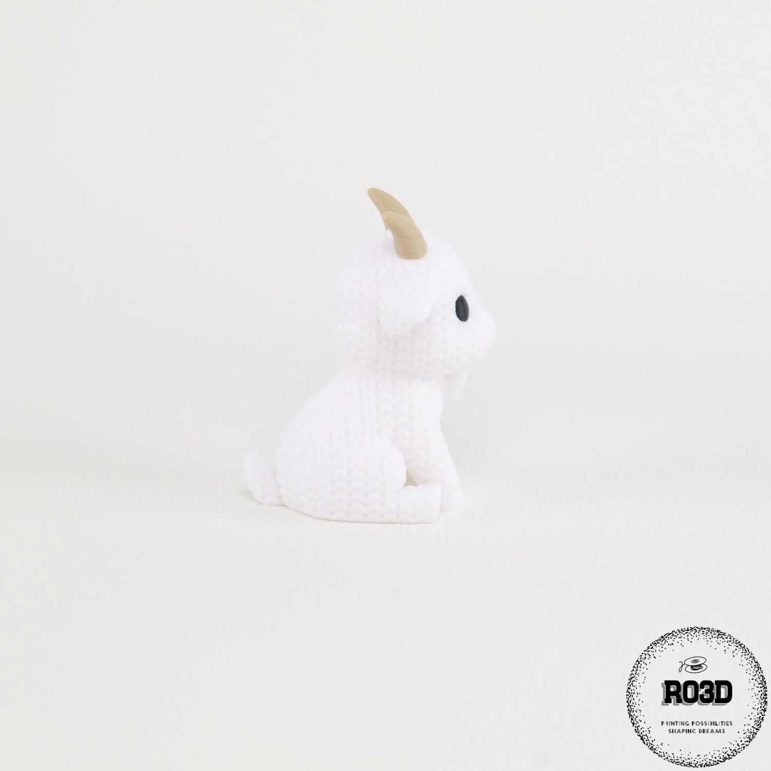 Knitted Goat - poziție jucăușă, demonstrație articulații mobile și textură tricotată premium