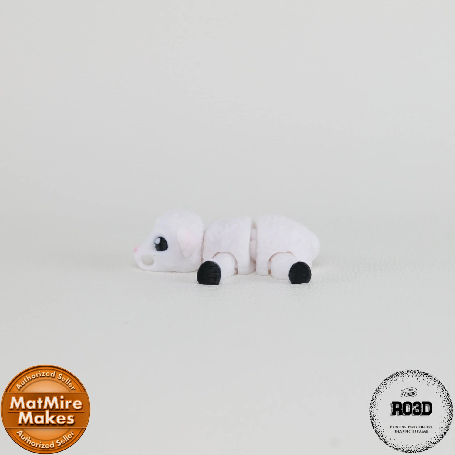 Mini Lamb - Miel Articulat 3D Adorabil, vedere din spate cu blană pufoasă texturată