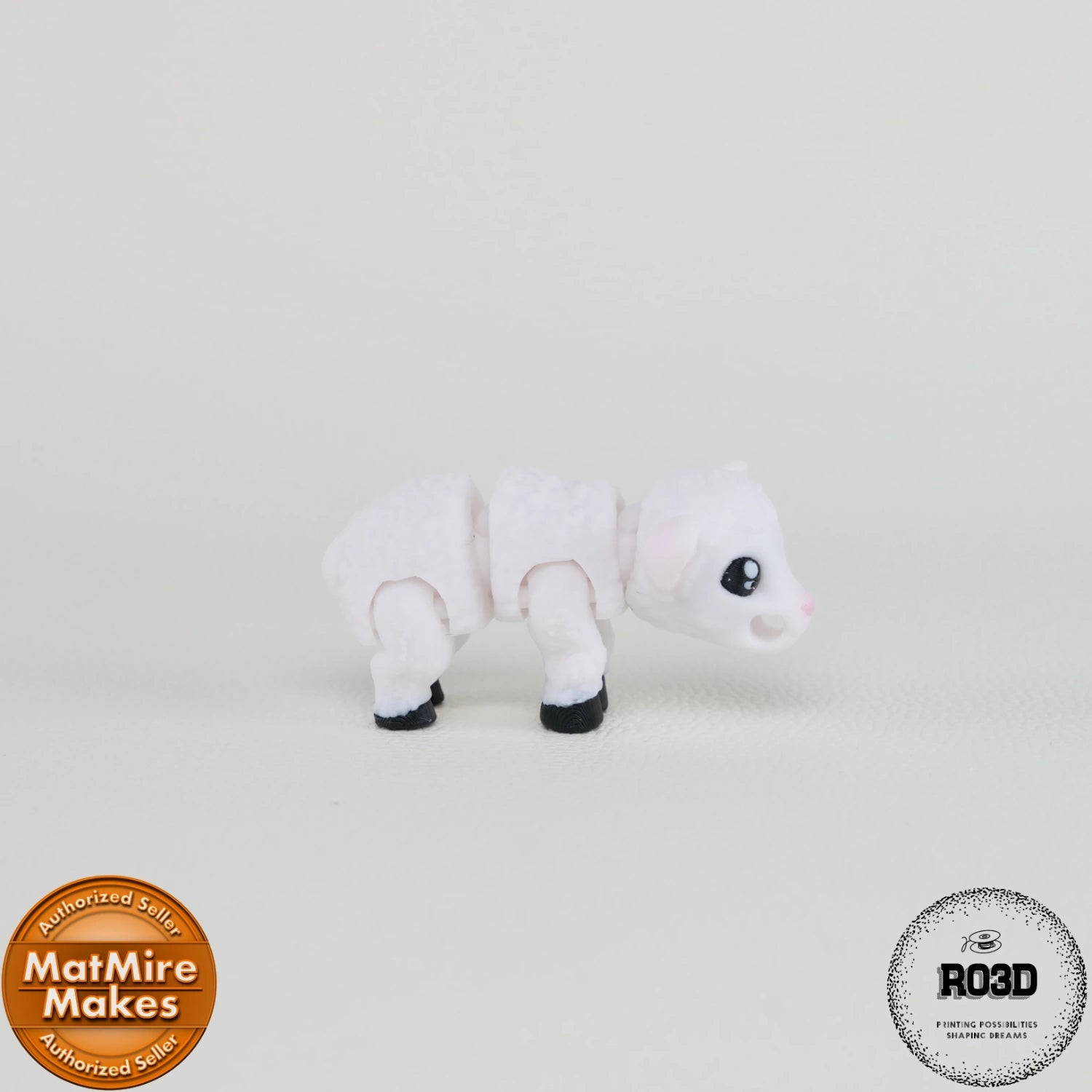 Mini Lamb - Miel Articulat 3D, vedere de ansamblu cu toate articulațiile și breloc funcțional"