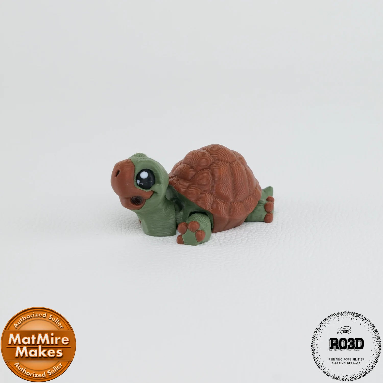 Mini Tortoise - Broască Țestoasă Articulată 3D, vedere din spate cu cochilie protectoare și coadă mică