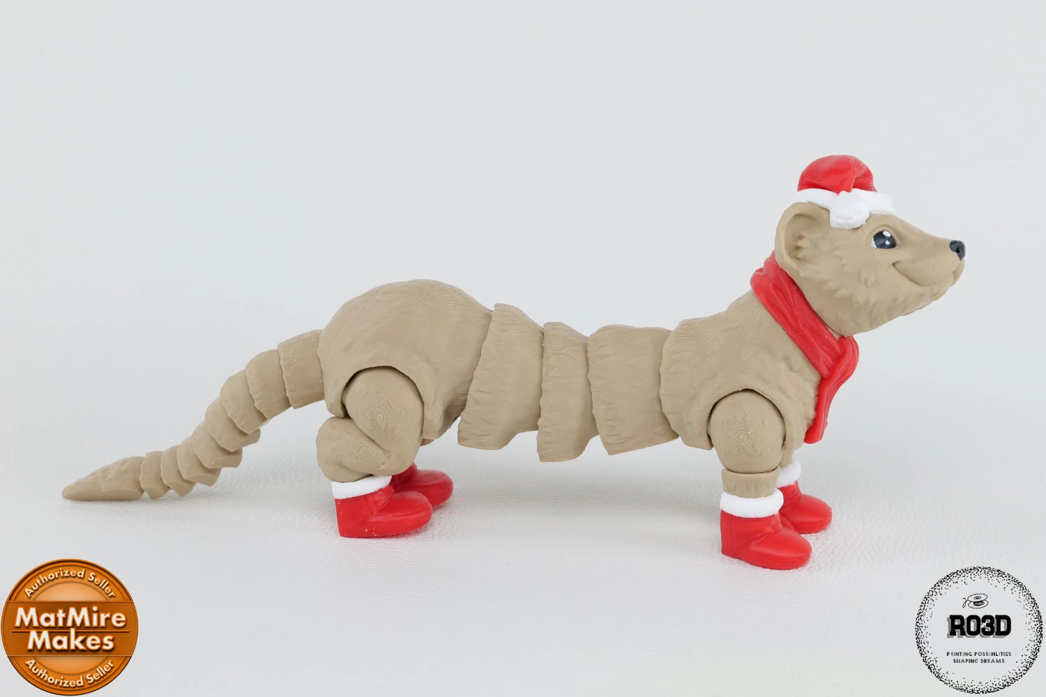 Winter Ferret - Dihor de Iarnă Articulat 3D Alb, vedere laterală opusă cu detalii anatomice precise