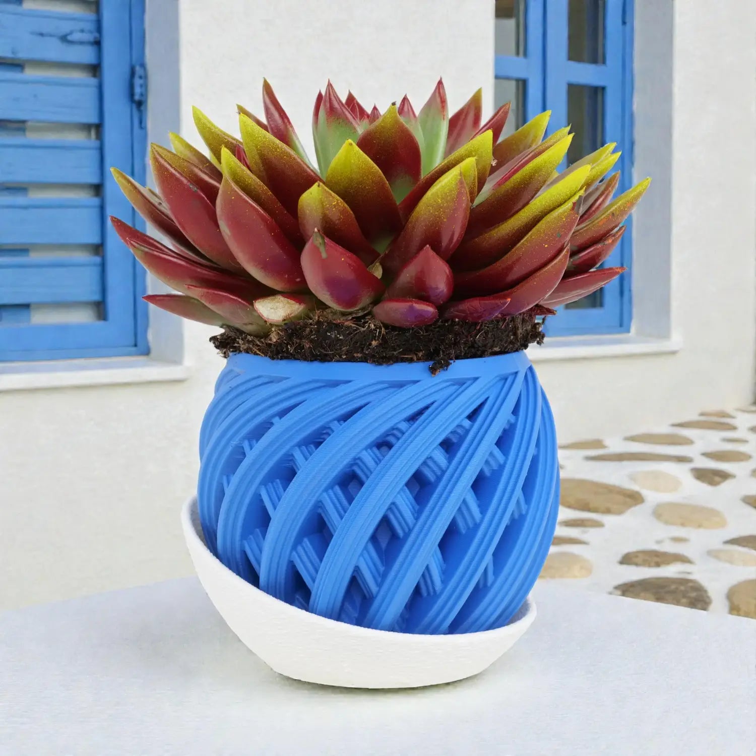 Ghiveci Inova - Ghiveci 3D Geometric Modern Design Inovator, vedere principală cu linii distinctive și forme moderne