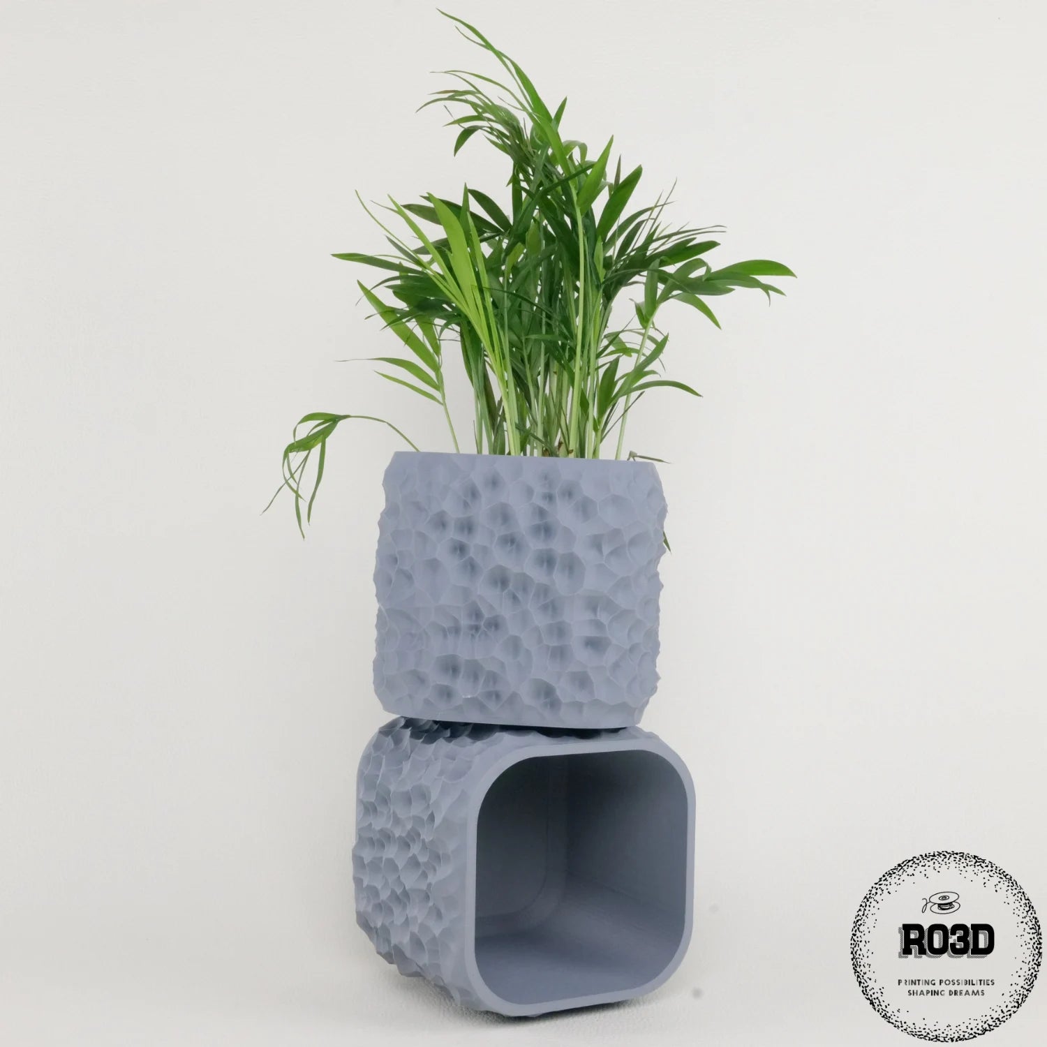 Ghiveci Terraforma - Ghiveci 3D Geometric Modern, vedere perspectivă cu design geometric Terraforma și suprafețe netede