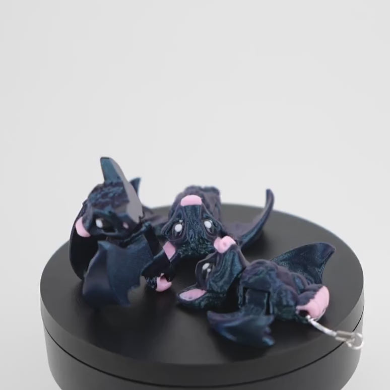 Mini Fruit Bat - Liliac Fructifer Articulat 3D, demonstrație video cu articulații flexibile și mișcare fluidă a aripilor