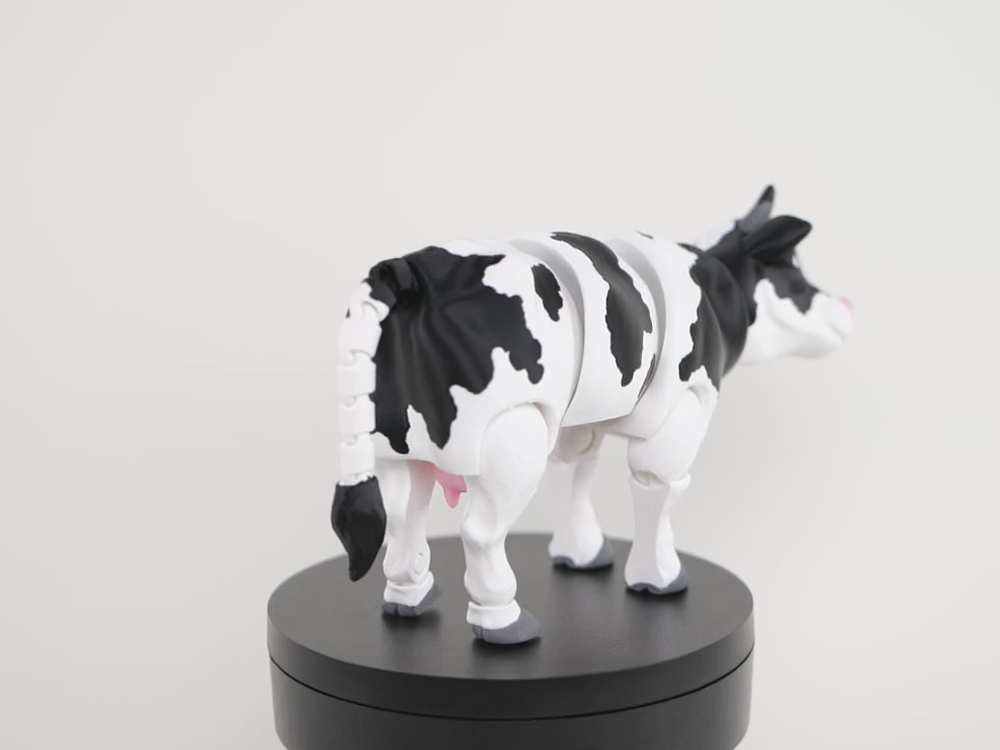 Dairy Cow vacă decorativă 3D - demonstrație design modern, detalii realiste și finisaj premium în acțiune
