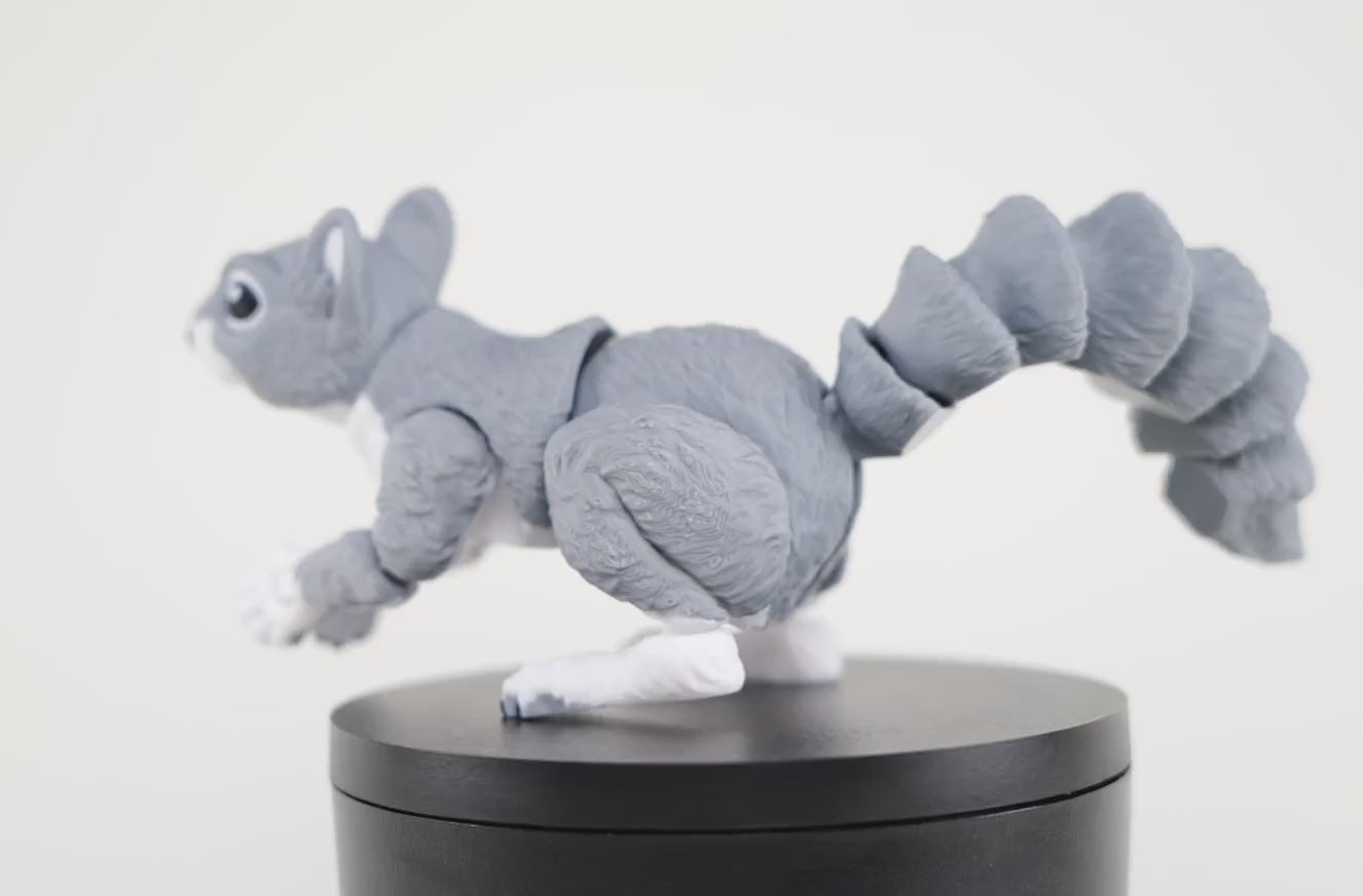 Squirrel - Veveriță Articulată 3D Realistă, demonstrație mișcare articulații corp și membre agile, funcționalitate interactivă jucăușă 