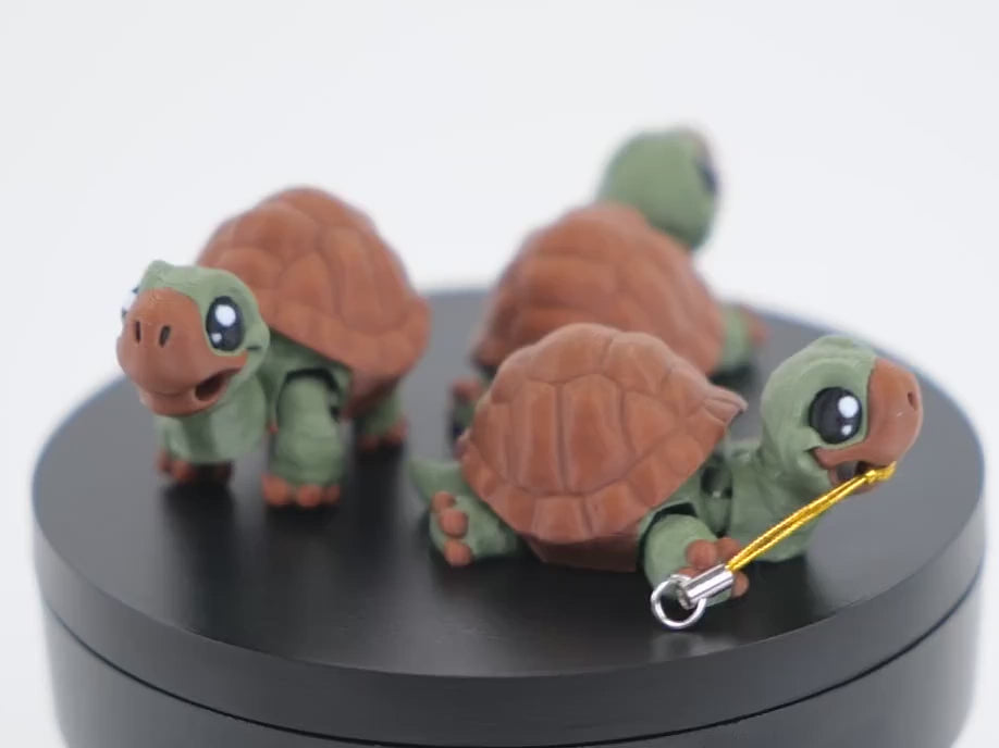 Mini Tortoise - Broască Țestoasă Articulată 3D cu Breloc Keychain, demonstrație mișcare articulații membre și cap retractabil, funcționalitate interactivă 