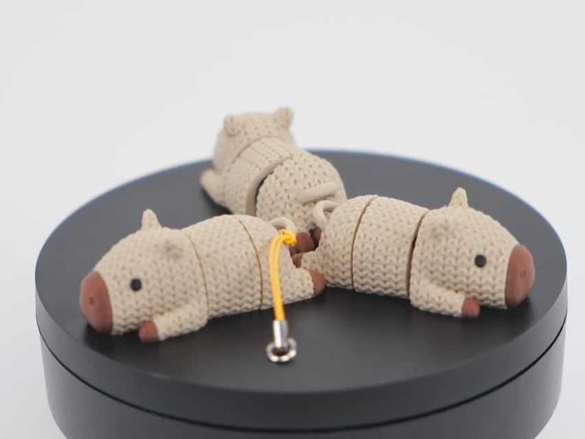 Video prezentare Knitted Capybara Breloc 3D - rotație 360 grade textură tricotat și corp segmentat