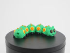Flexi Caterpillar omidă articulată 3D - demonstrație mișcare articulații flexibile segmente mobile, omidă colorată print-in-place în acțiune
